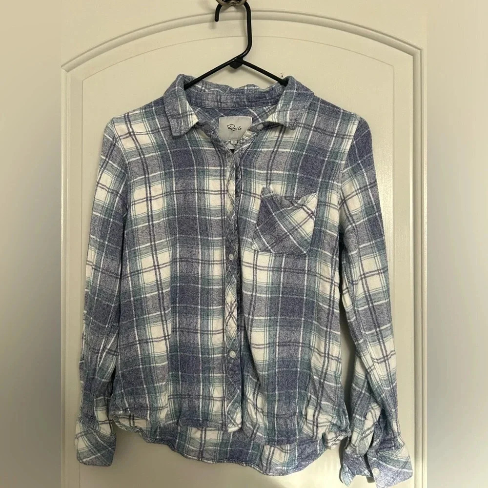 Rails Hunter Plaid White Blue Red Shirt Flannel Button Down size small